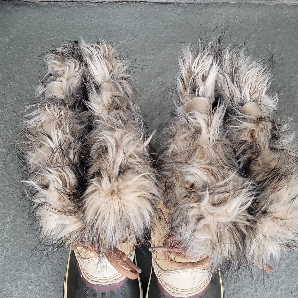 Sorel Joan of Arctic snow boots
